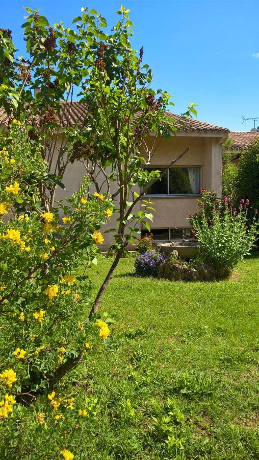 Chez Naomi Bed and Breakfast Saint-Jean-de-Cornies Exterior foto