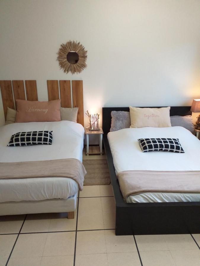 Chez Naomi Bed and Breakfast Saint-Jean-de-Cornies Exterior foto